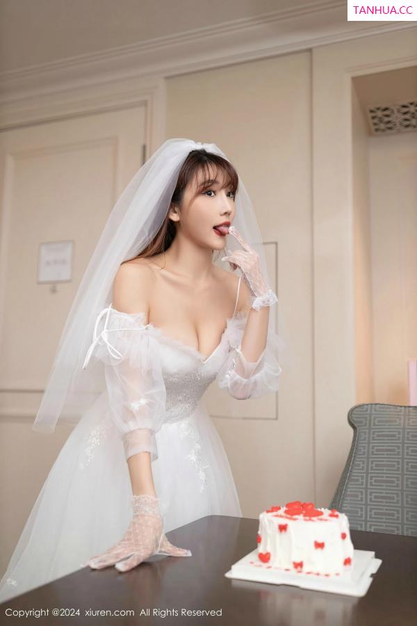 陆萱萱  [XiuRen]高清写真图 2024.04.18 No.8418 陆萱萱 丝袜美腿第5张图片